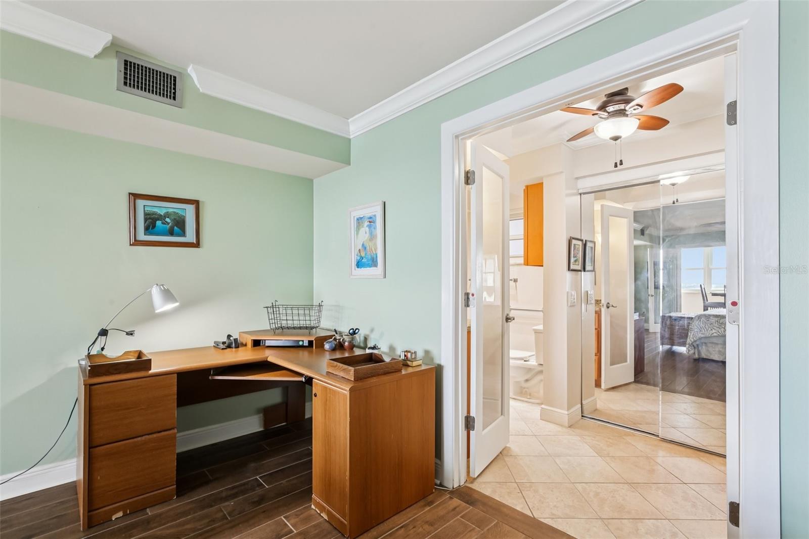 Image 14 of 26 For 5108 Brittany Drive S 805