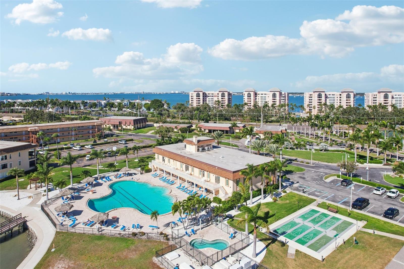 Image 23 of 26 For 5108 Brittany Drive S 805