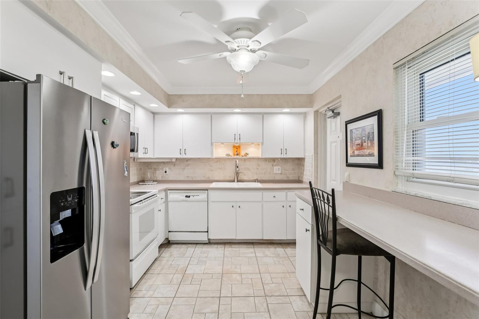 Image 8 of 26 For 5108 Brittany Drive S 805