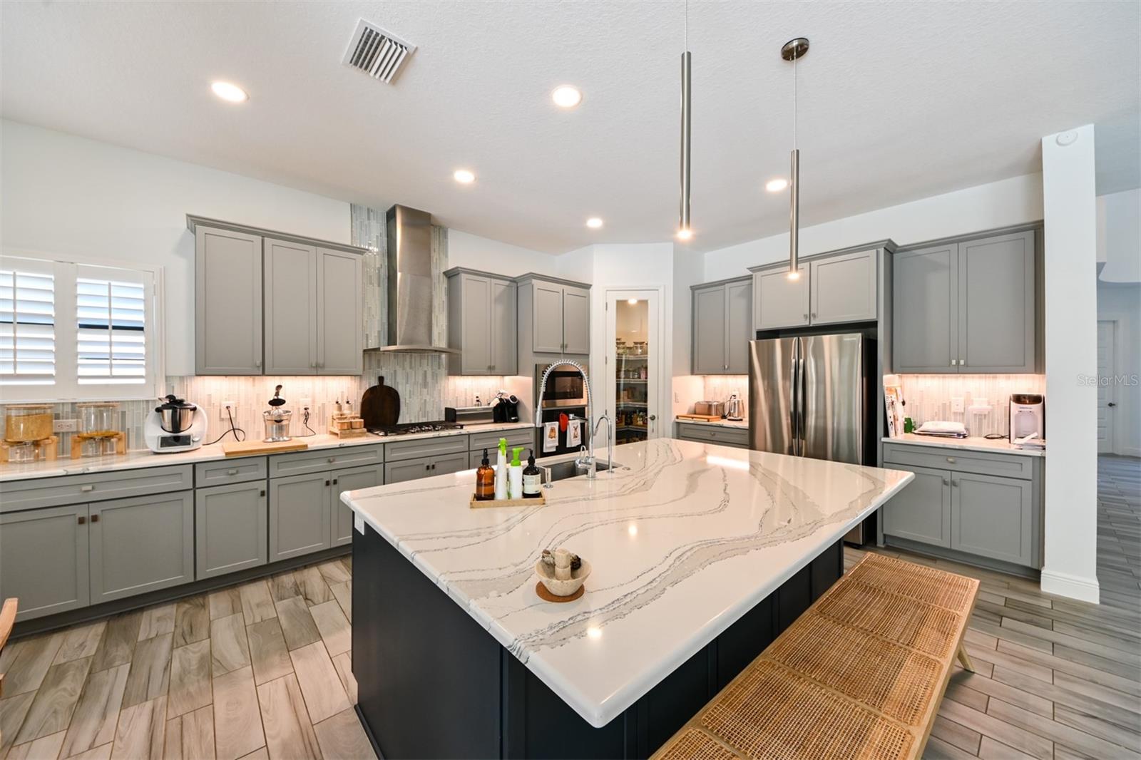 Image 11 of 40 For 21878 Pristine Lake Boulevard