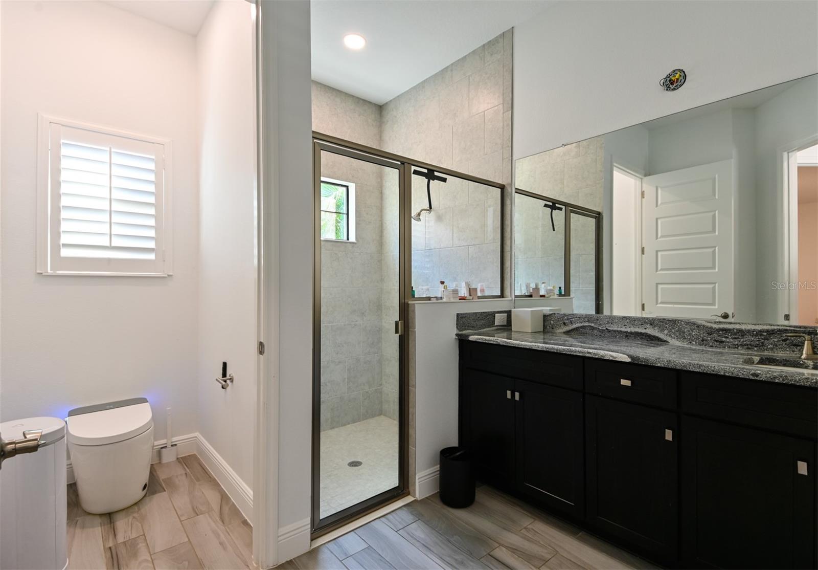 Image 18 of 40 For 21878 Pristine Lake Boulevard