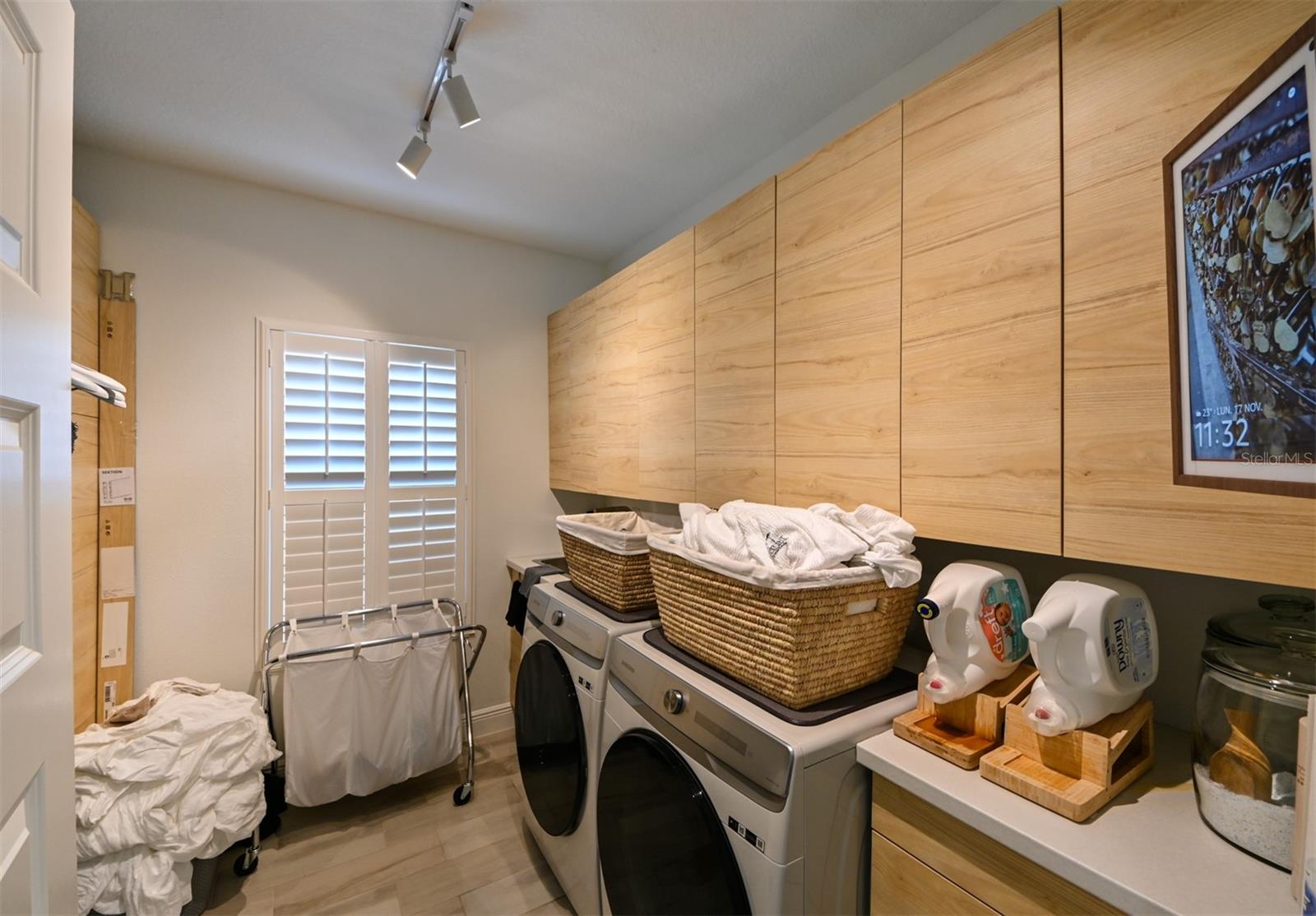 Image 28 of 40 For 21878 Pristine Lake Boulevard