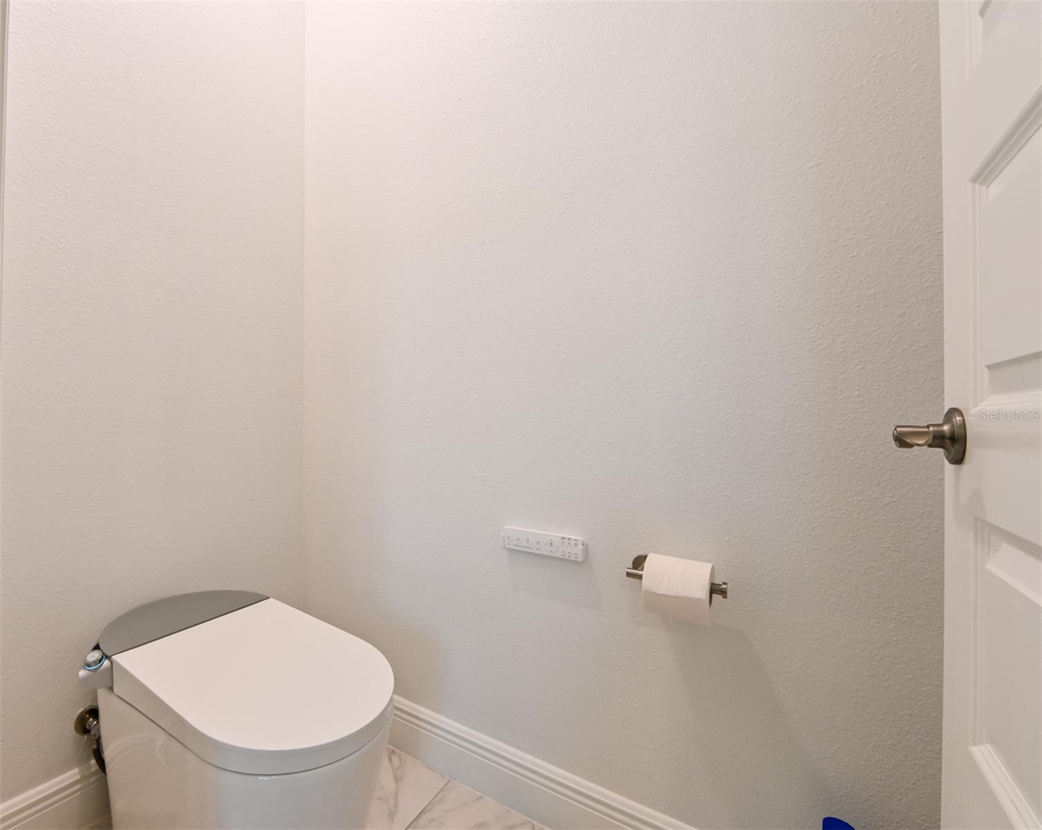 Image 36 of 40 For 21878 Pristine Lake Boulevard