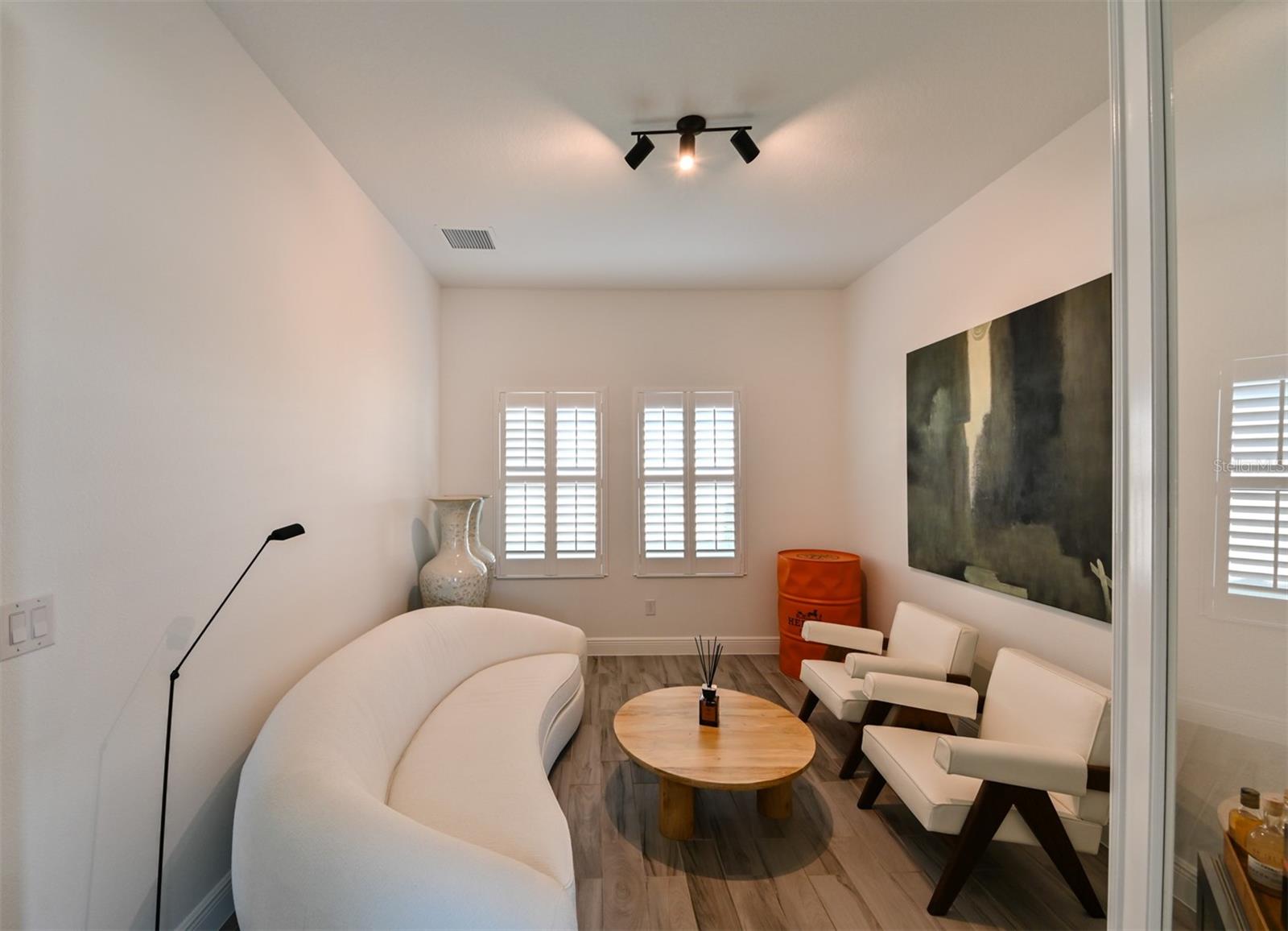 Image 5 of 40 For 21878 Pristine Lake Boulevard