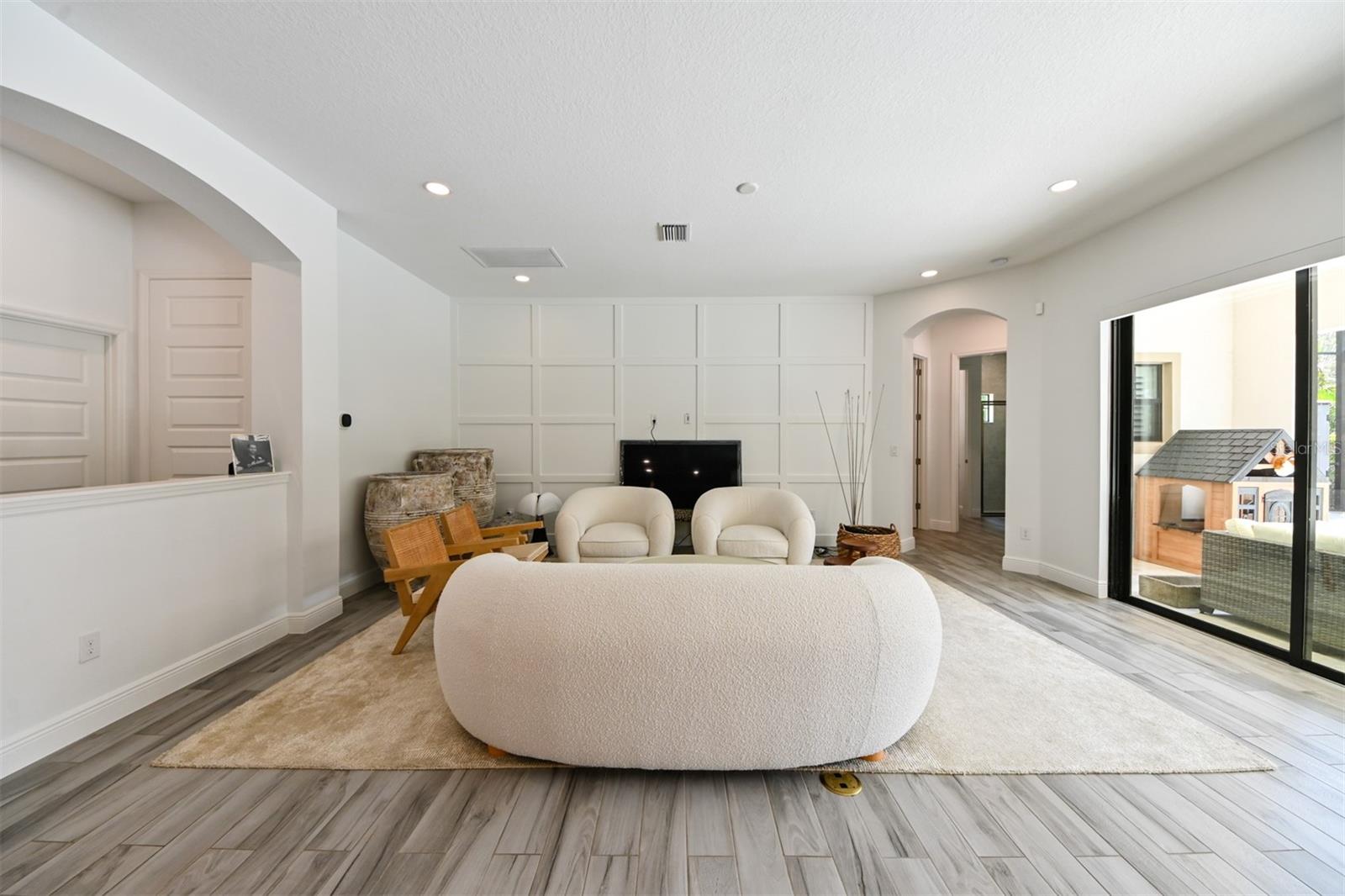 Image 7 of 40 For 21878 Pristine Lake Boulevard