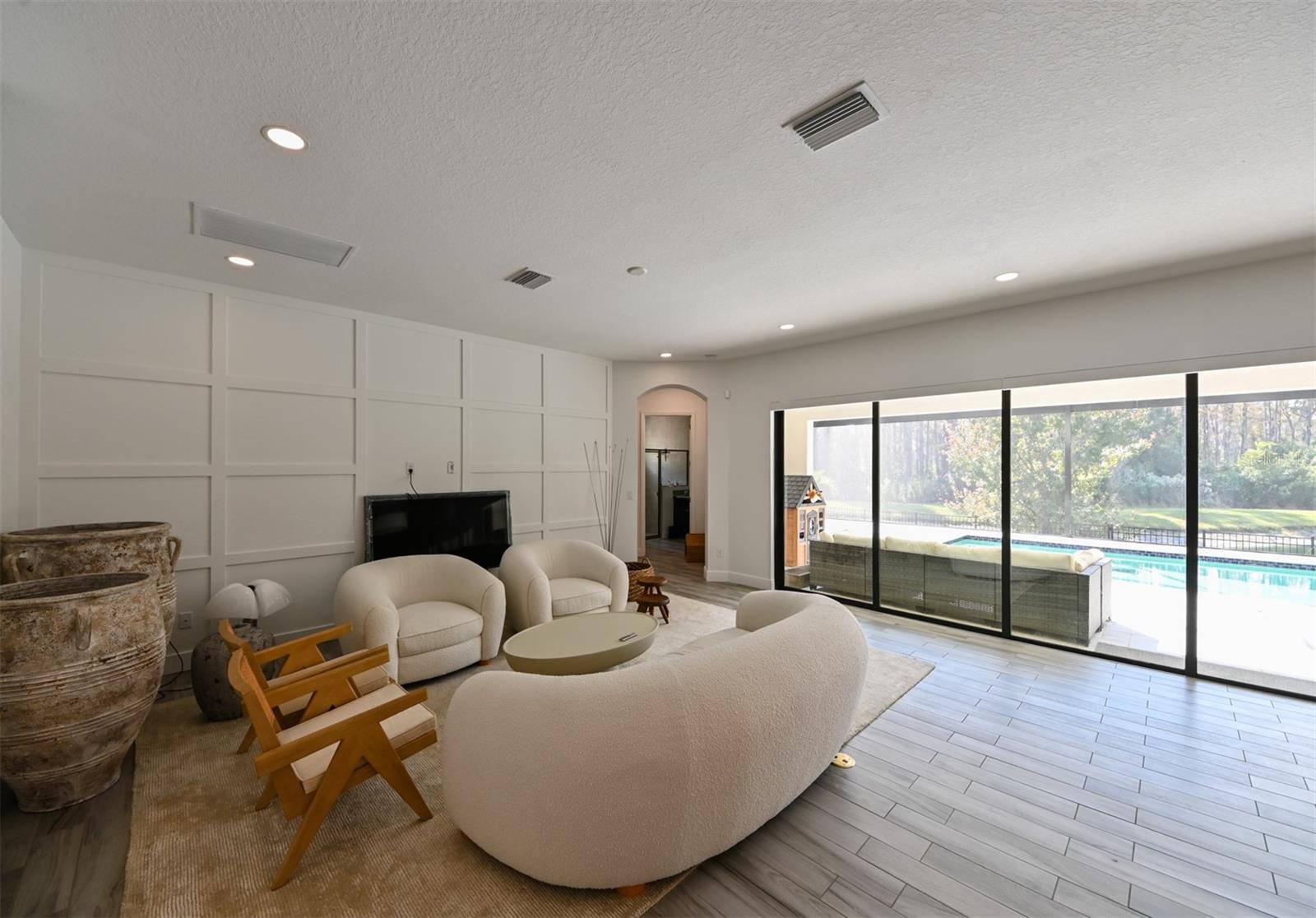 Image 8 of 40 For 21878 Pristine Lake Boulevard