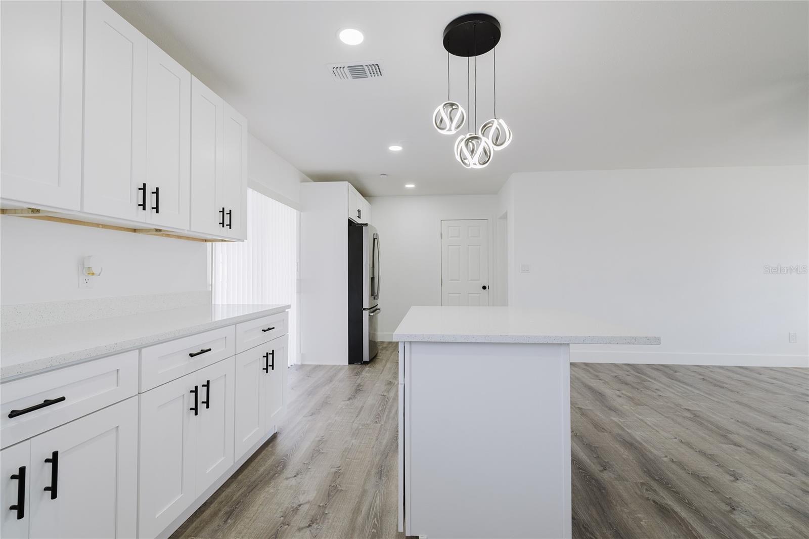 Image 13 of 35 For 6016 Ambassador Drive