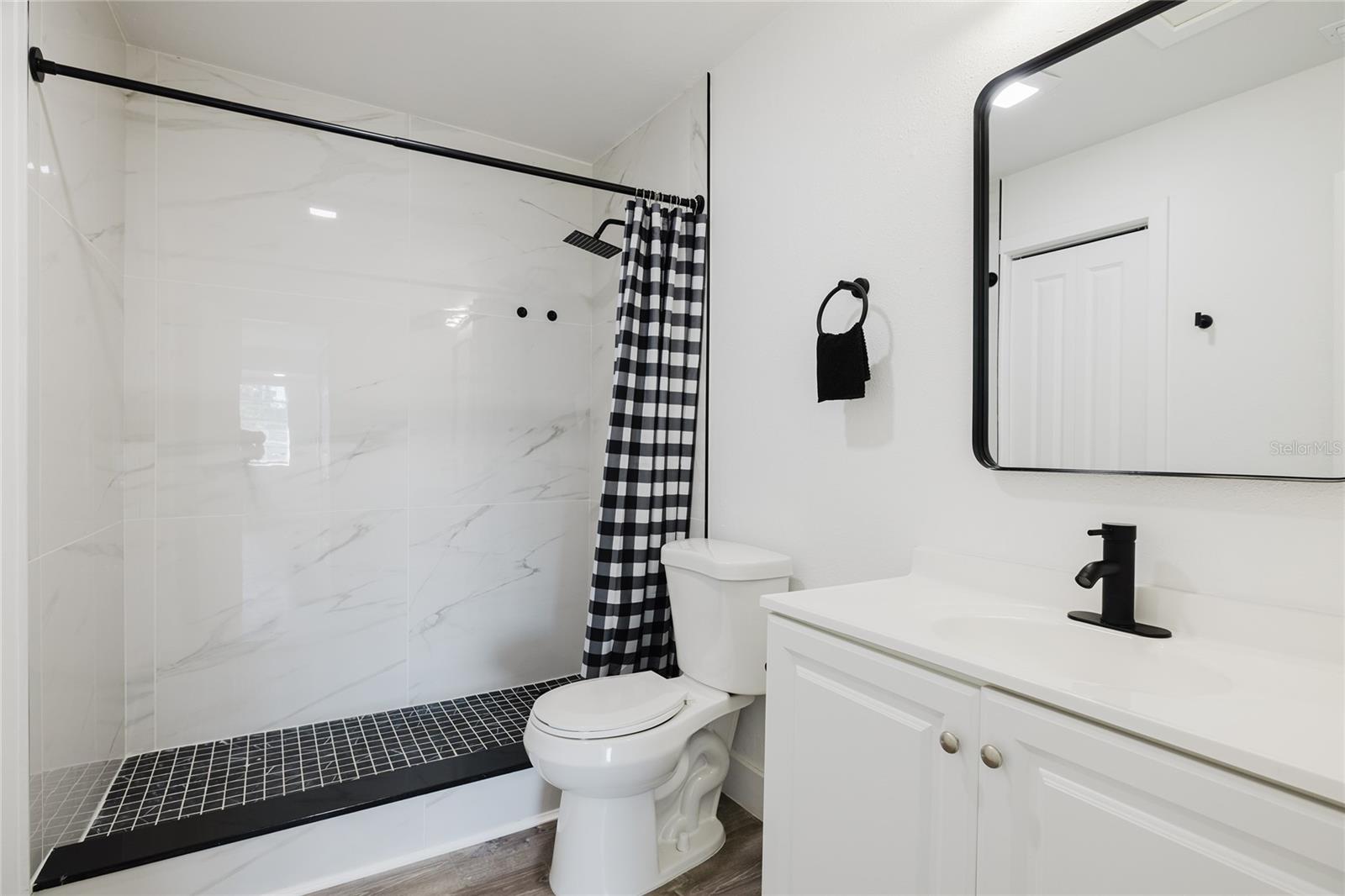 Image 18 of 35 For 6016 Ambassador Drive