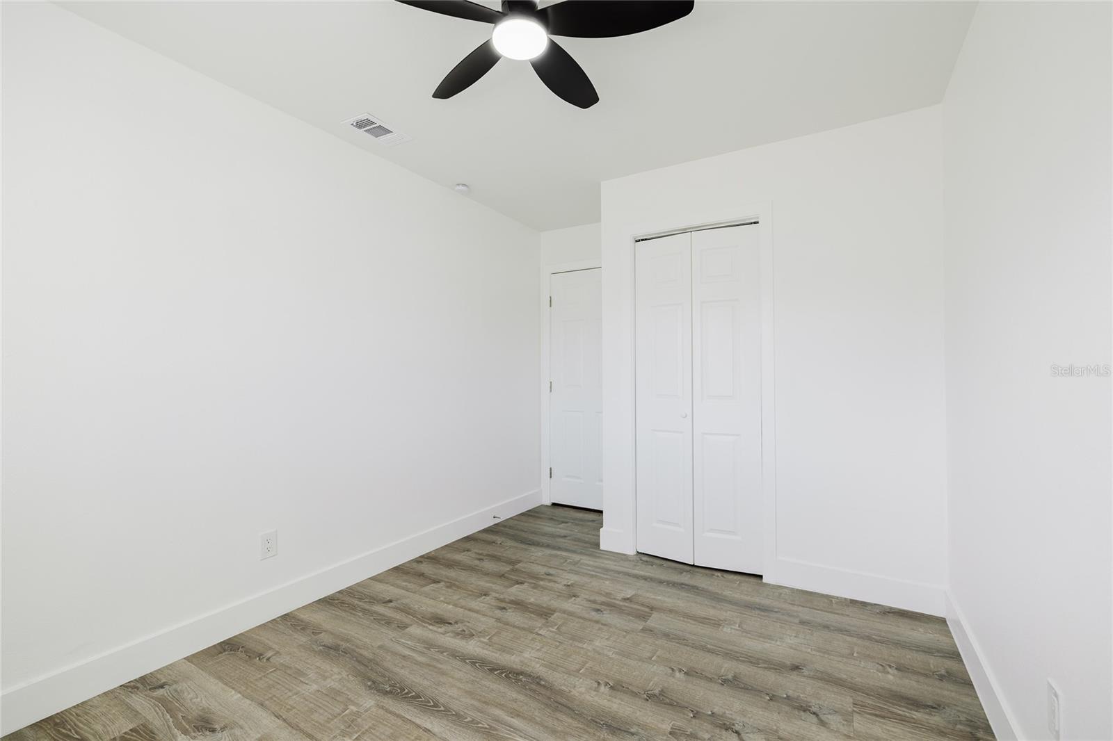 Image 22 of 35 For 6016 Ambassador Drive