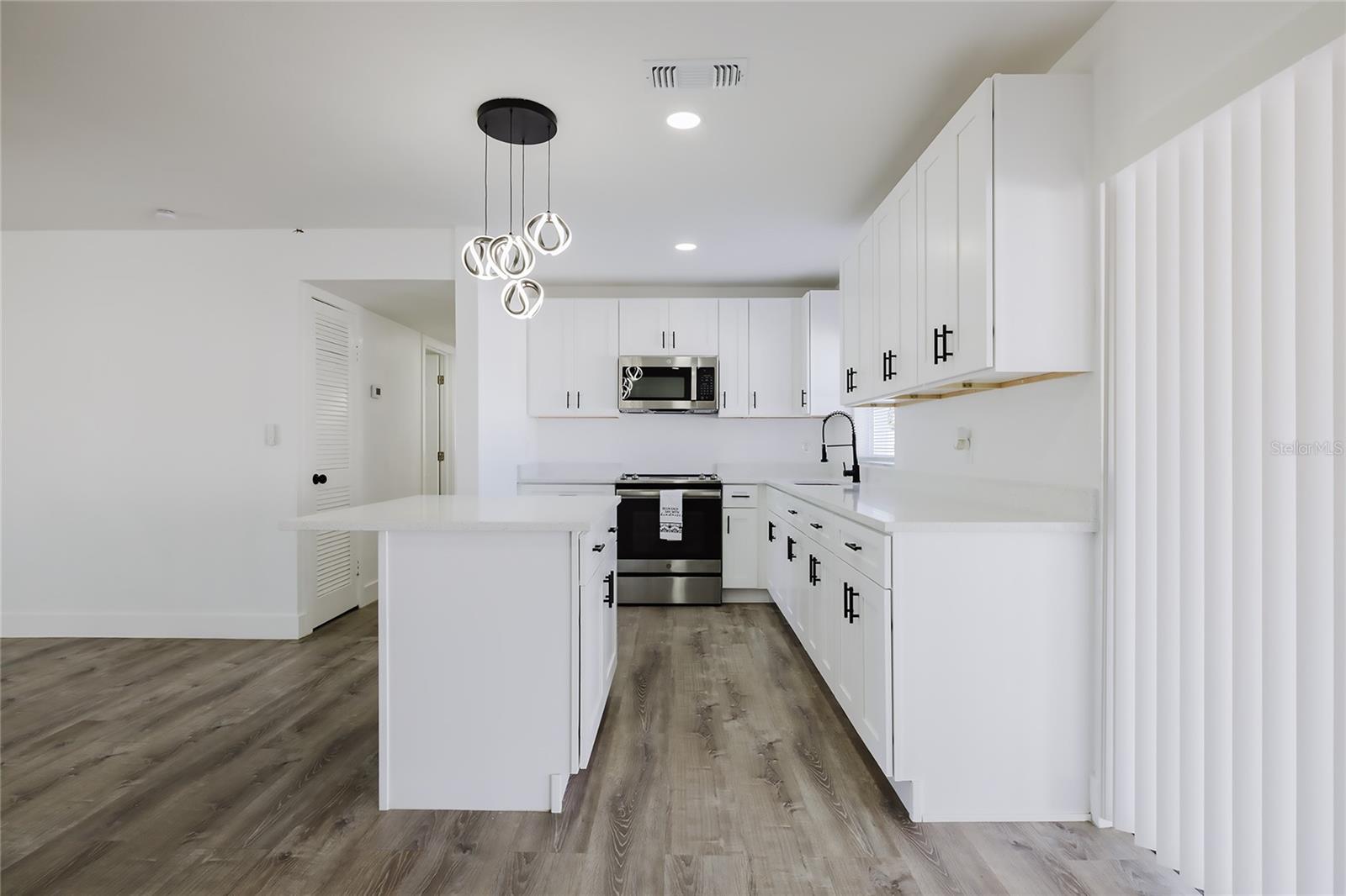 Image 9 of 35 For 6016 Ambassador Drive