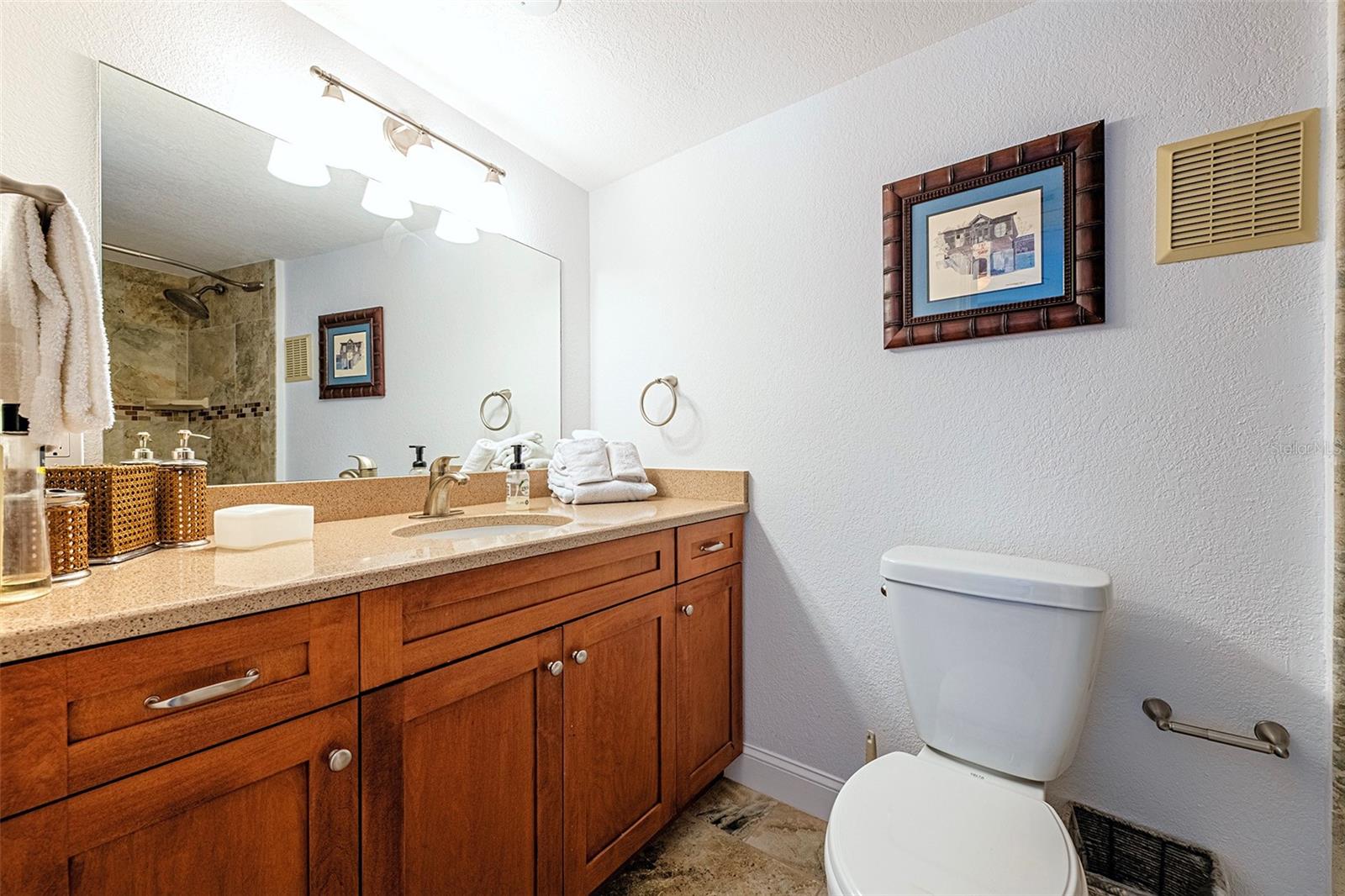 Image 12 of 33 For 1060 Pinellas Bayway S 106