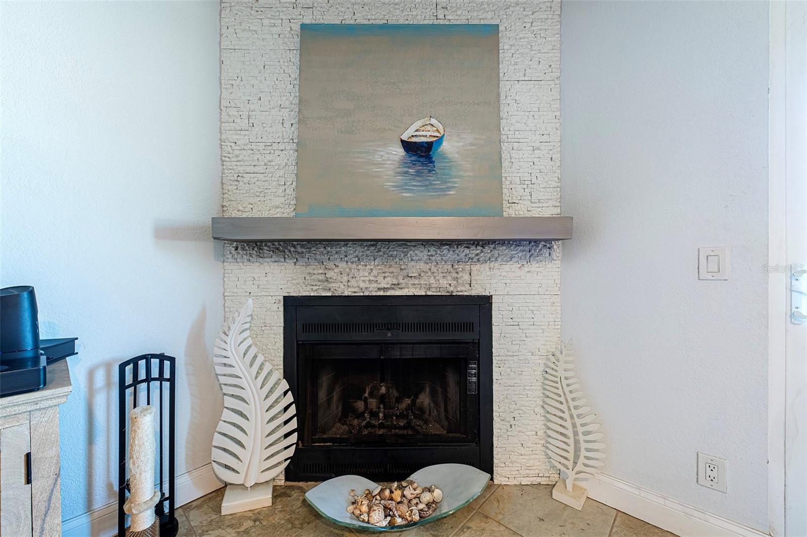 Image 16 of 33 For 1060 Pinellas Bayway S 106