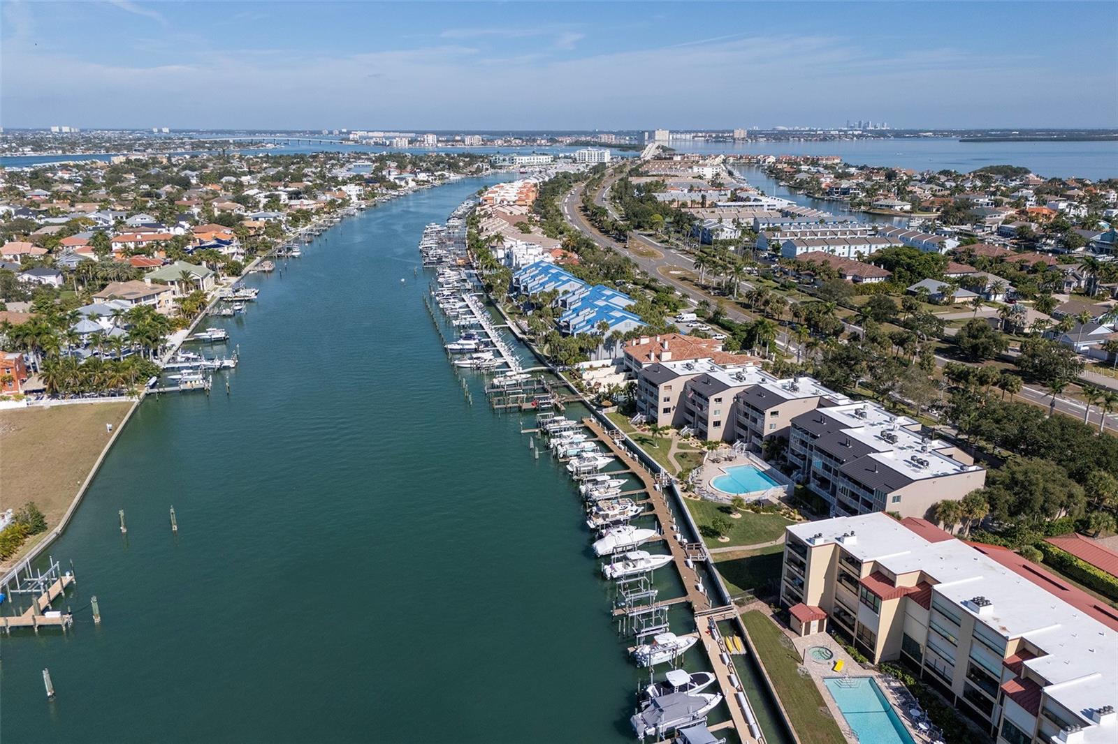 Image 31 of 33 For 1060 Pinellas Bayway S 106