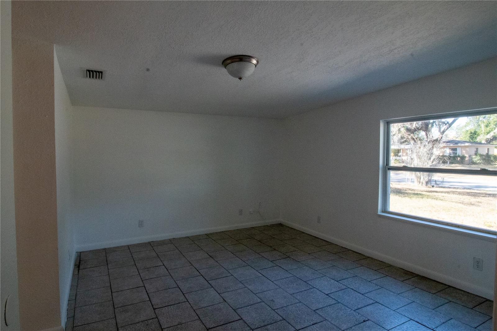 Image 14 of 20 For 8805 Temple Park Drive