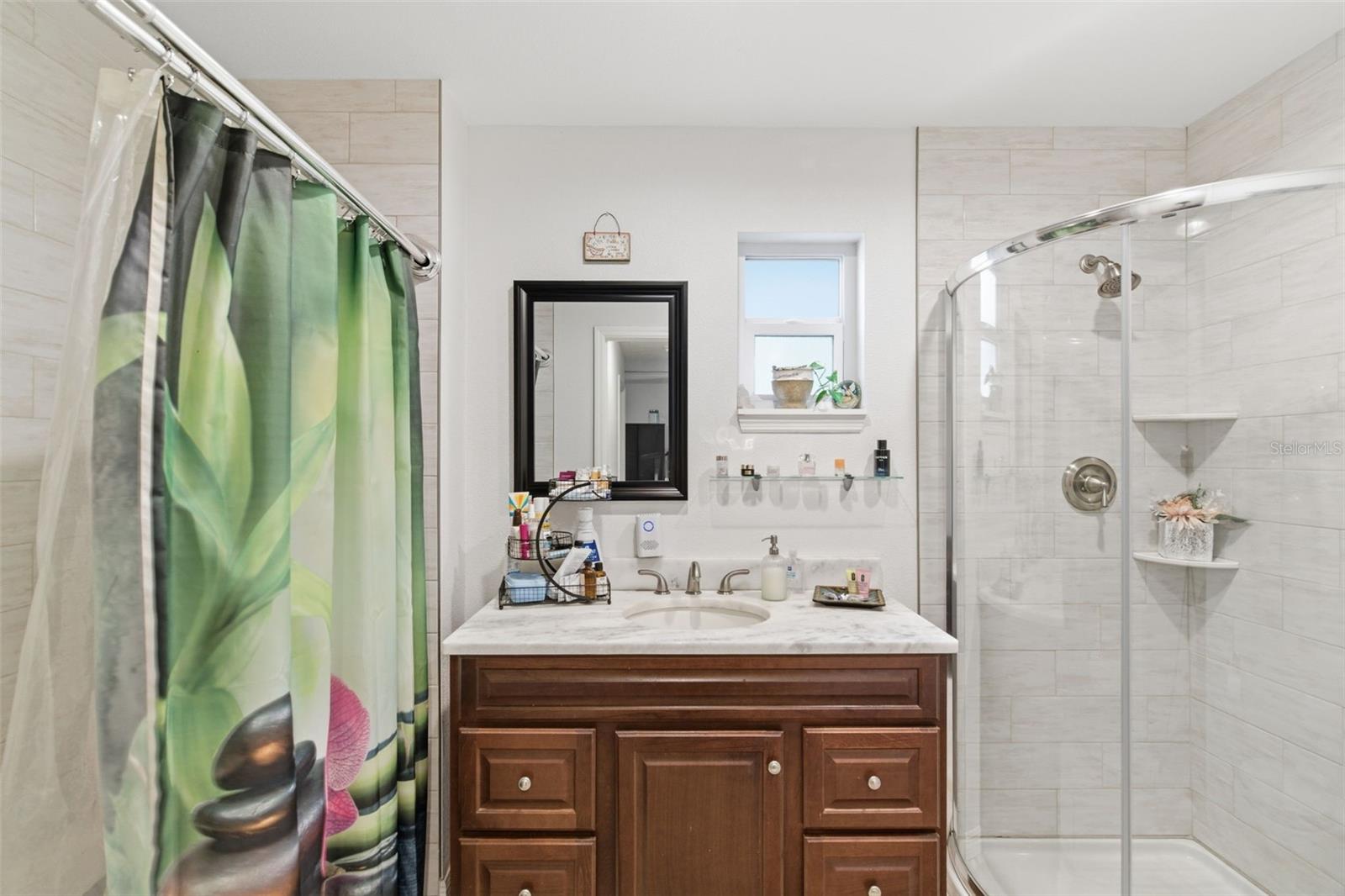 Image 18 of 39 For 4024 43rd Avenue N