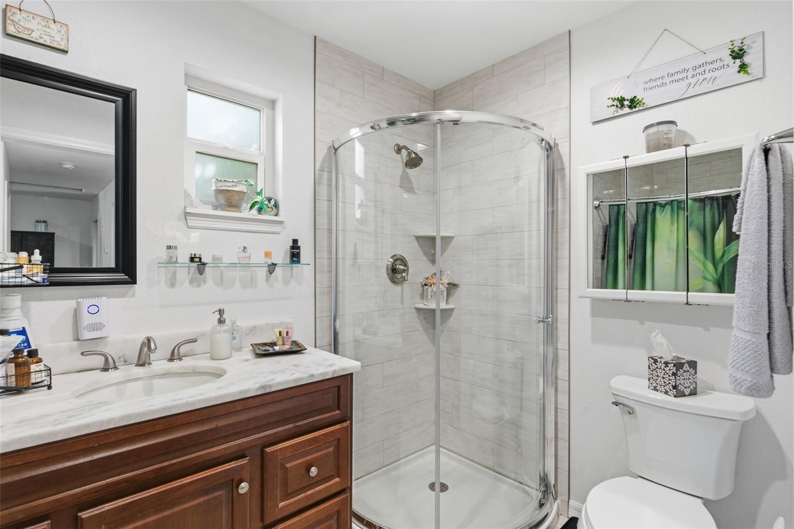 Image 19 of 39 For 4024 43rd Avenue N