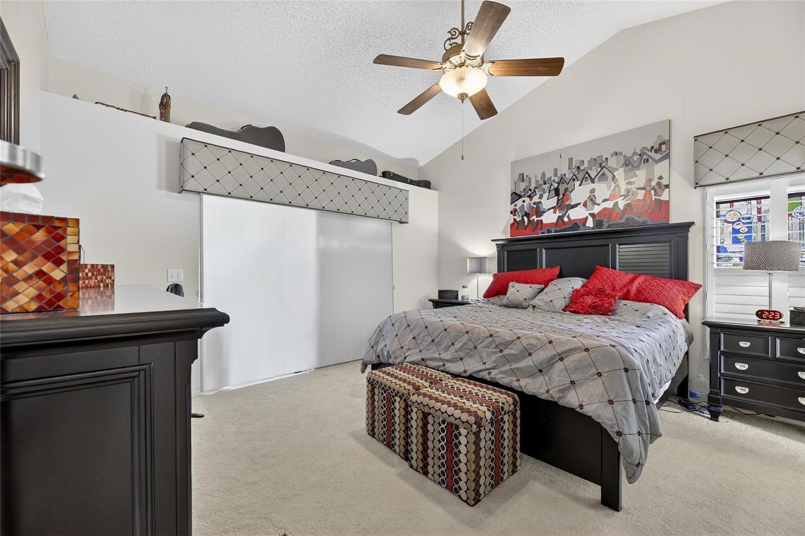 Listing photo id 10 for 2307 Platinum Drive