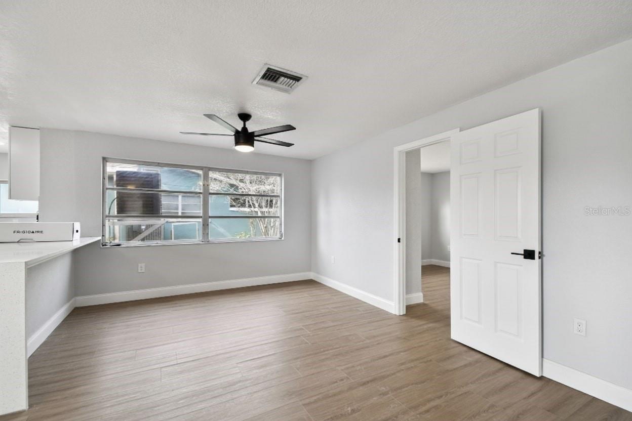 Image 12 of 48 For 369 Westwinds Drive