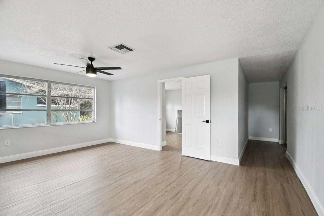 Image 13 of 48 For 369 Westwinds Drive