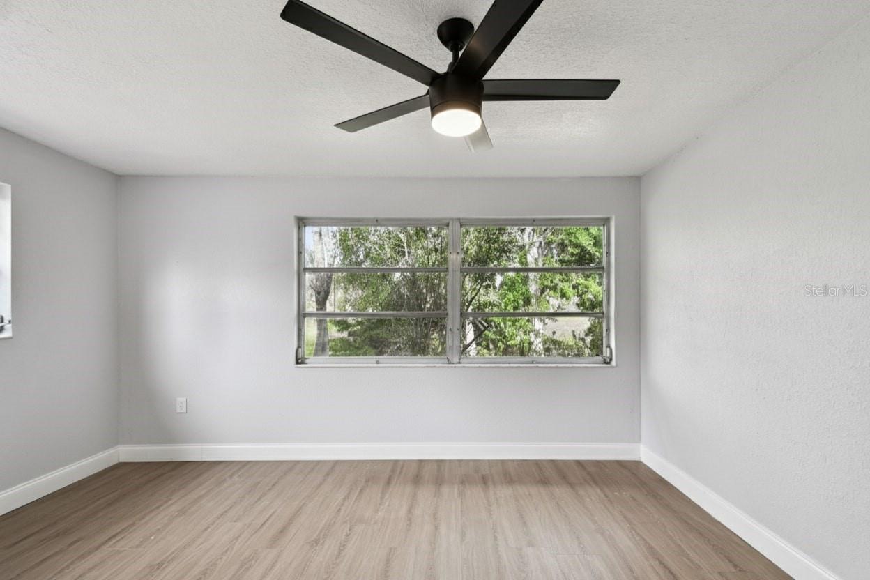 Image 29 of 48 For 369 Westwinds Drive