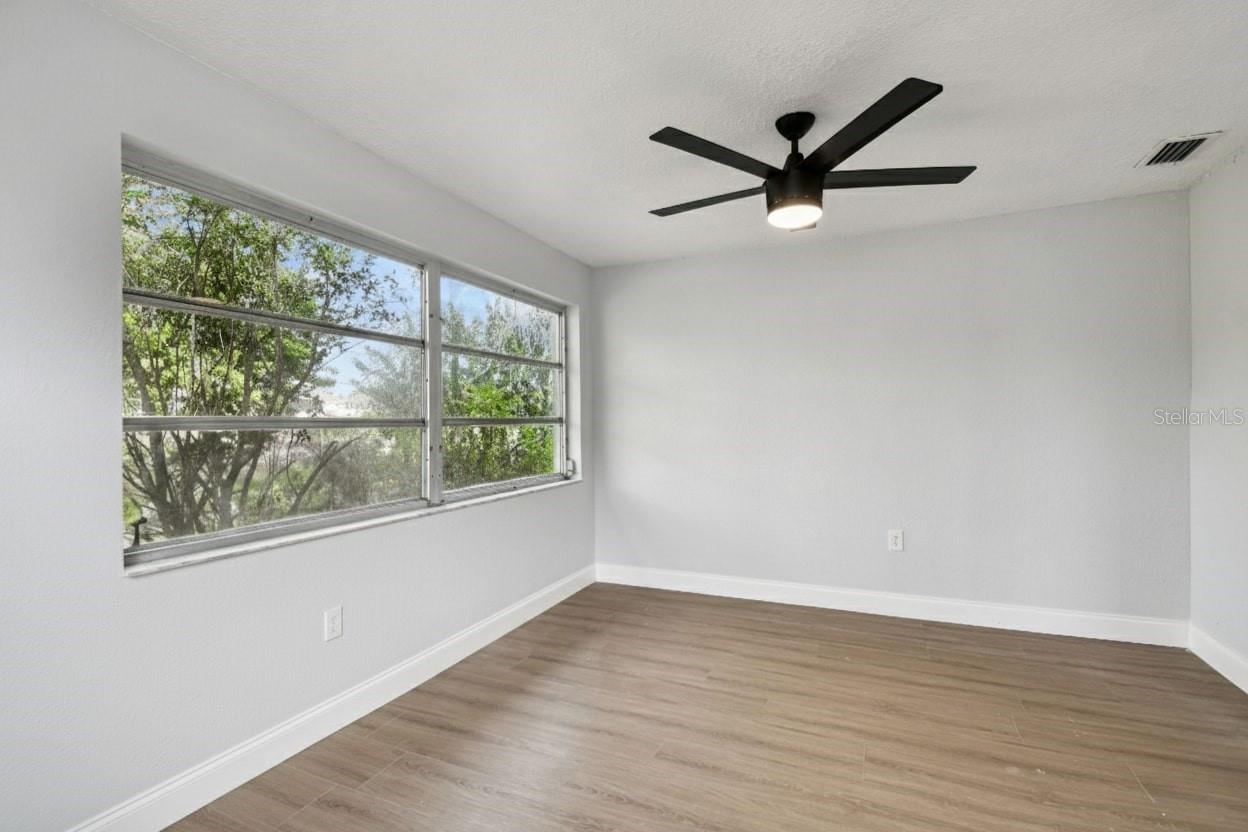 Image 30 of 48 For 369 Westwinds Drive