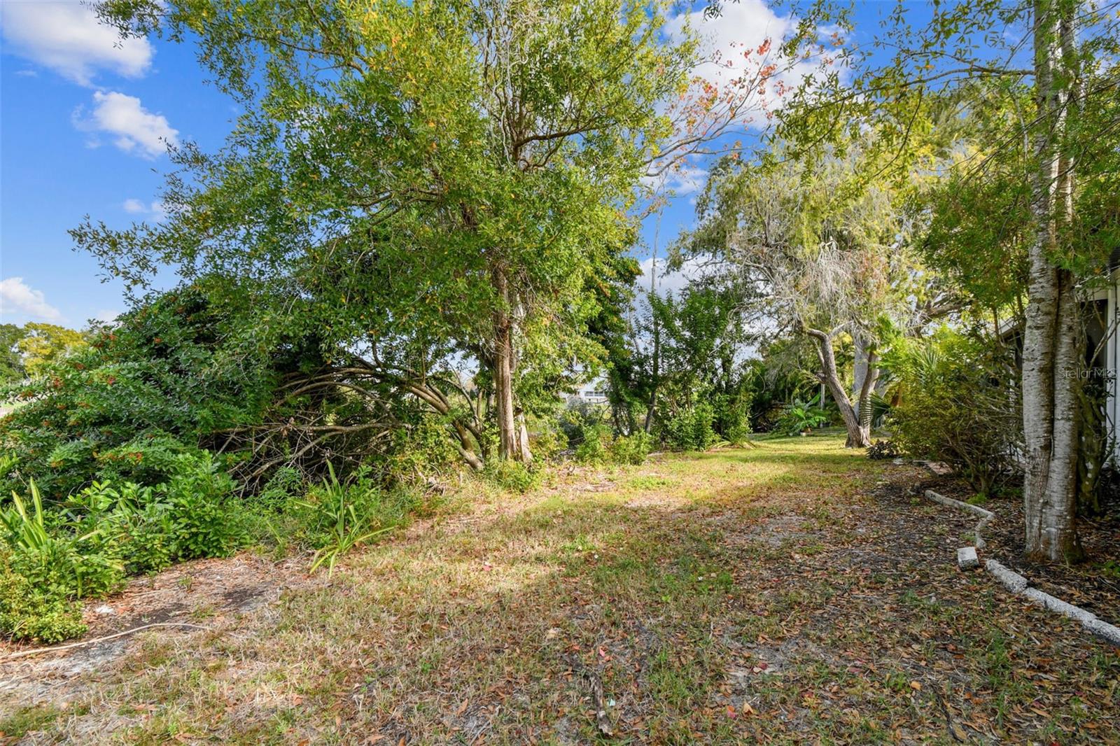 Image 37 of 48 For 369 Westwinds Drive