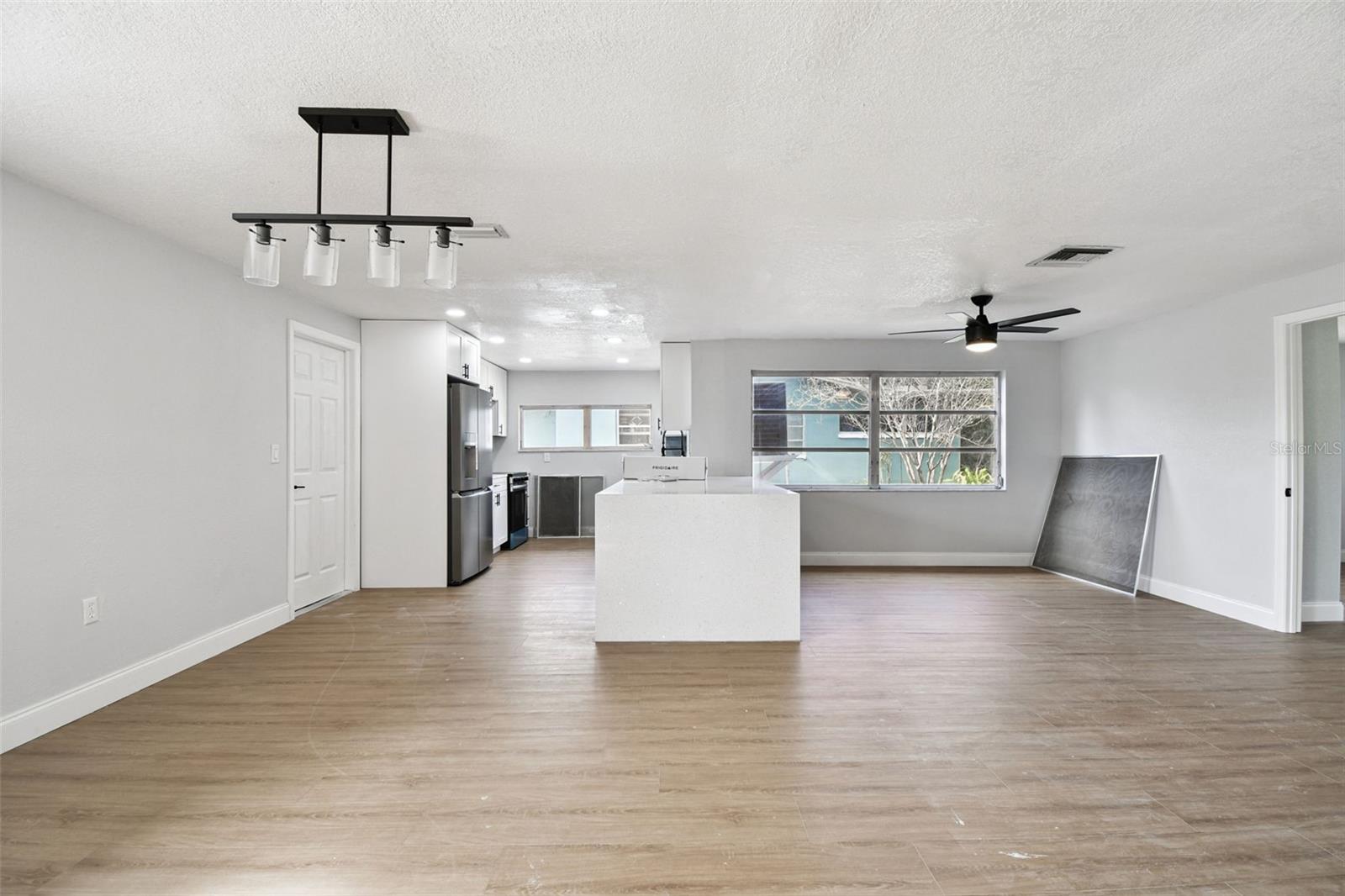 Image 4 of 48 For 369 Westwinds Drive