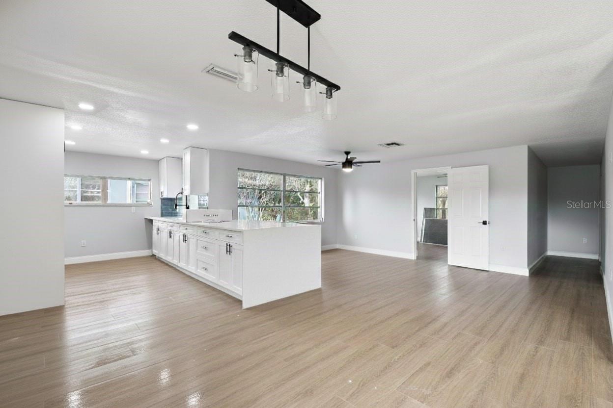 Image 5 of 48 For 369 Westwinds Drive