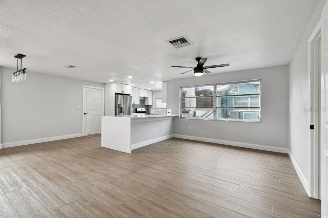 Image 8 of 48 For 369 Westwinds Drive