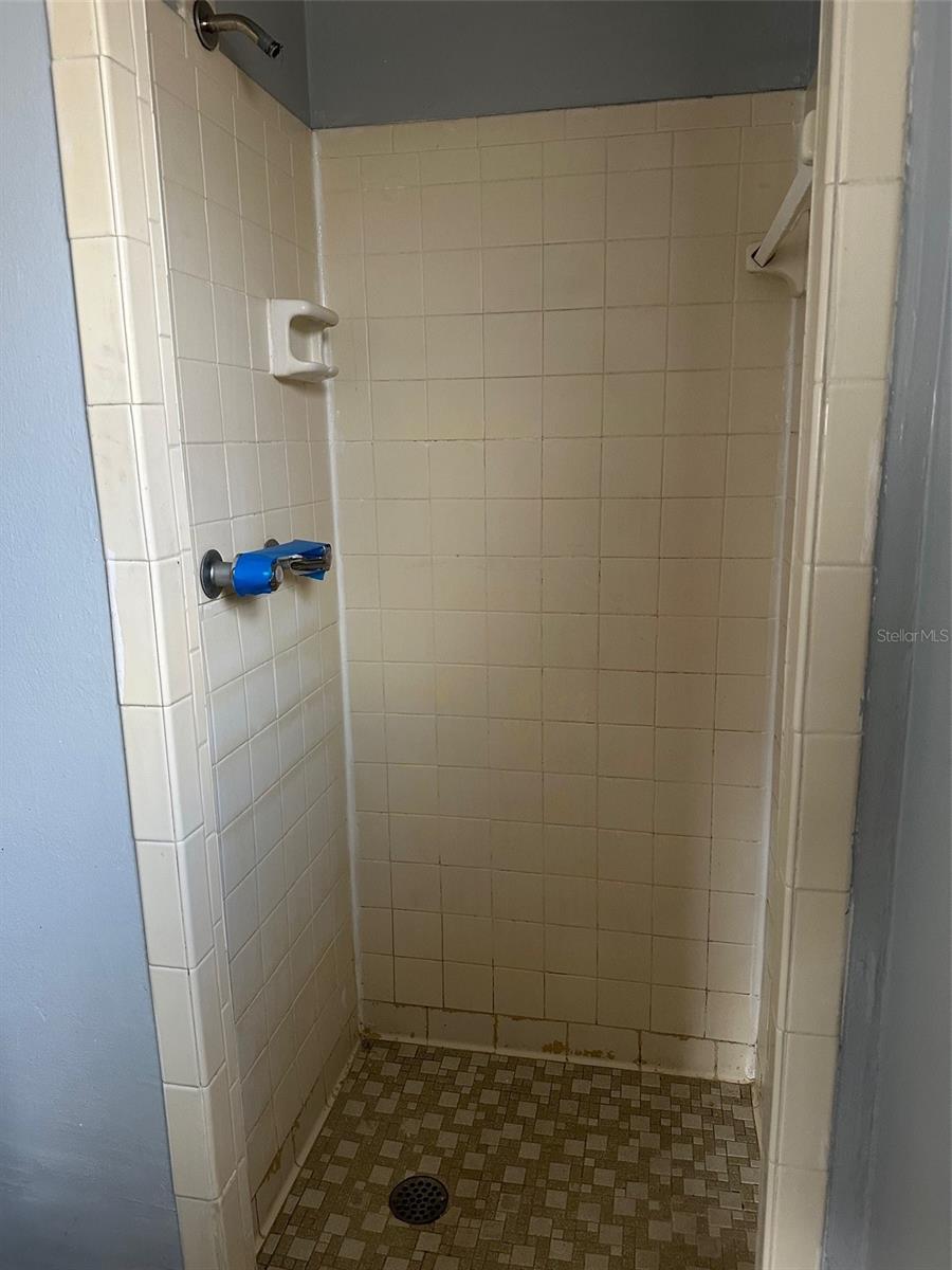 Image 12 of 23 For 952 We Do Wee Court