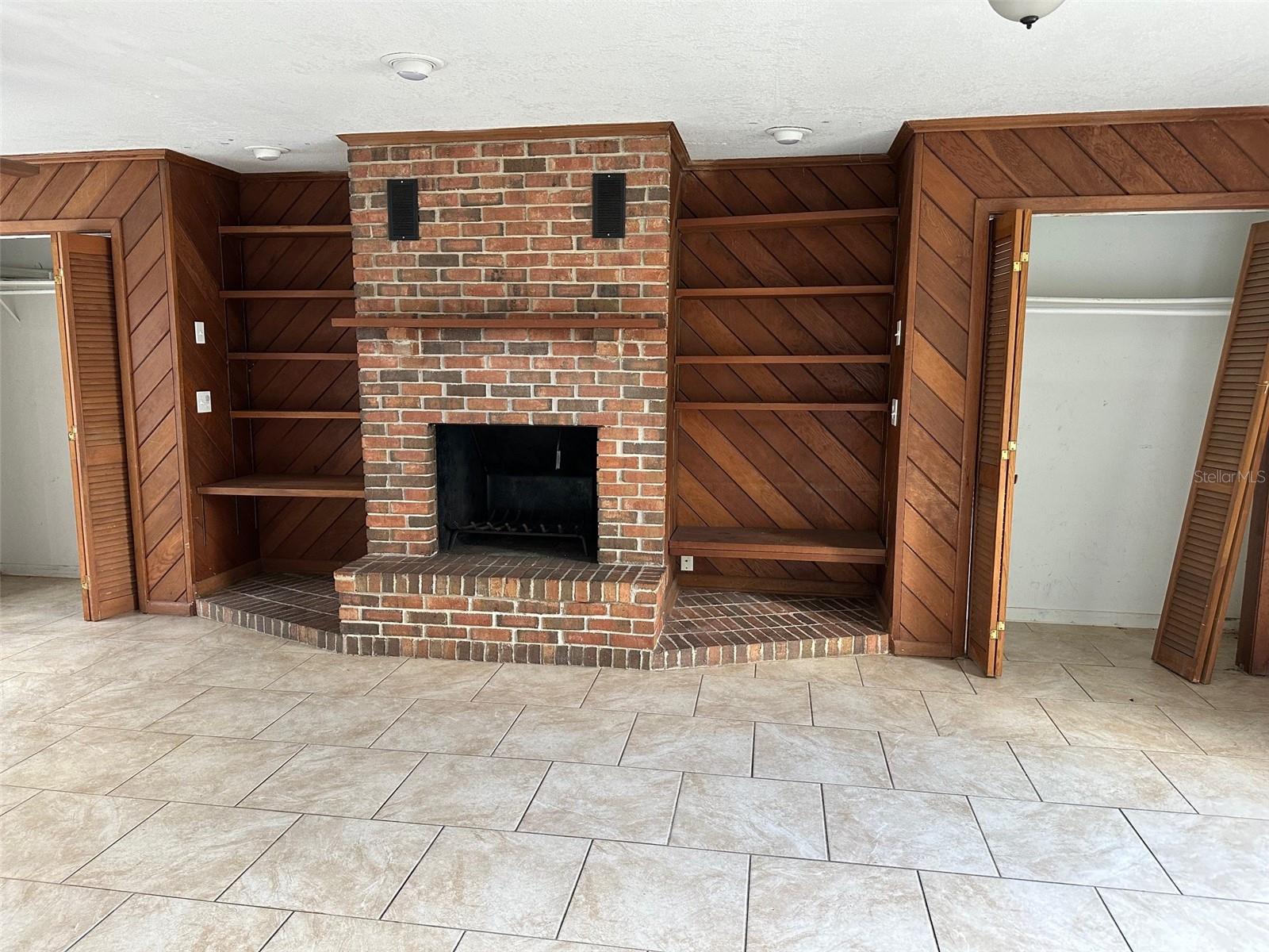 Image 4 of 23 For 952 We Do Wee Court