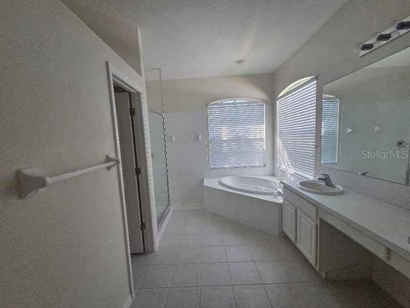 Image 10 of 16 For 18518 Gentle Breeze Court