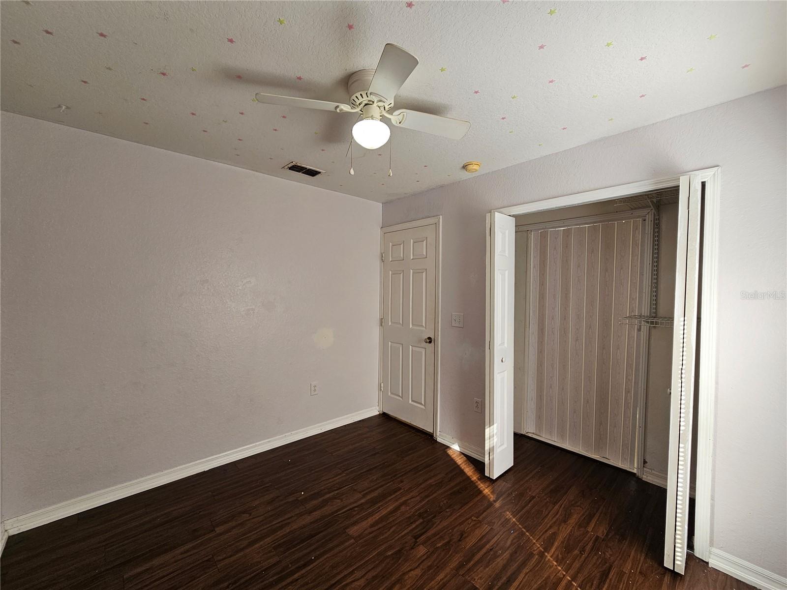 Image 14 of 20 For 2746 Smithtown Drive