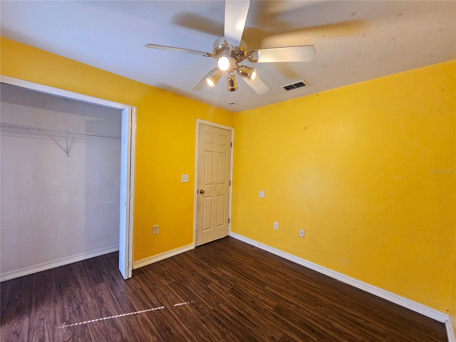 Image 15 of 20 For 2746 Smithtown Drive