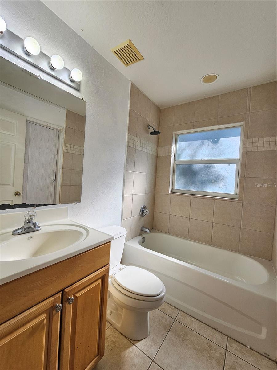 Image 16 of 20 For 2746 Smithtown Drive