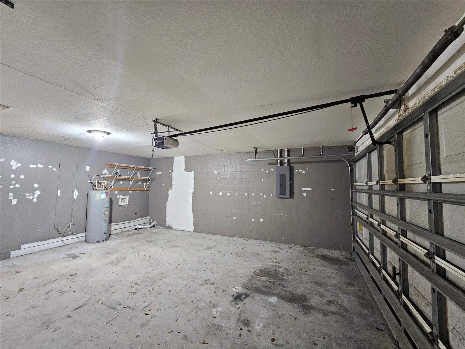 Image 17 of 20 For 2746 Smithtown Drive