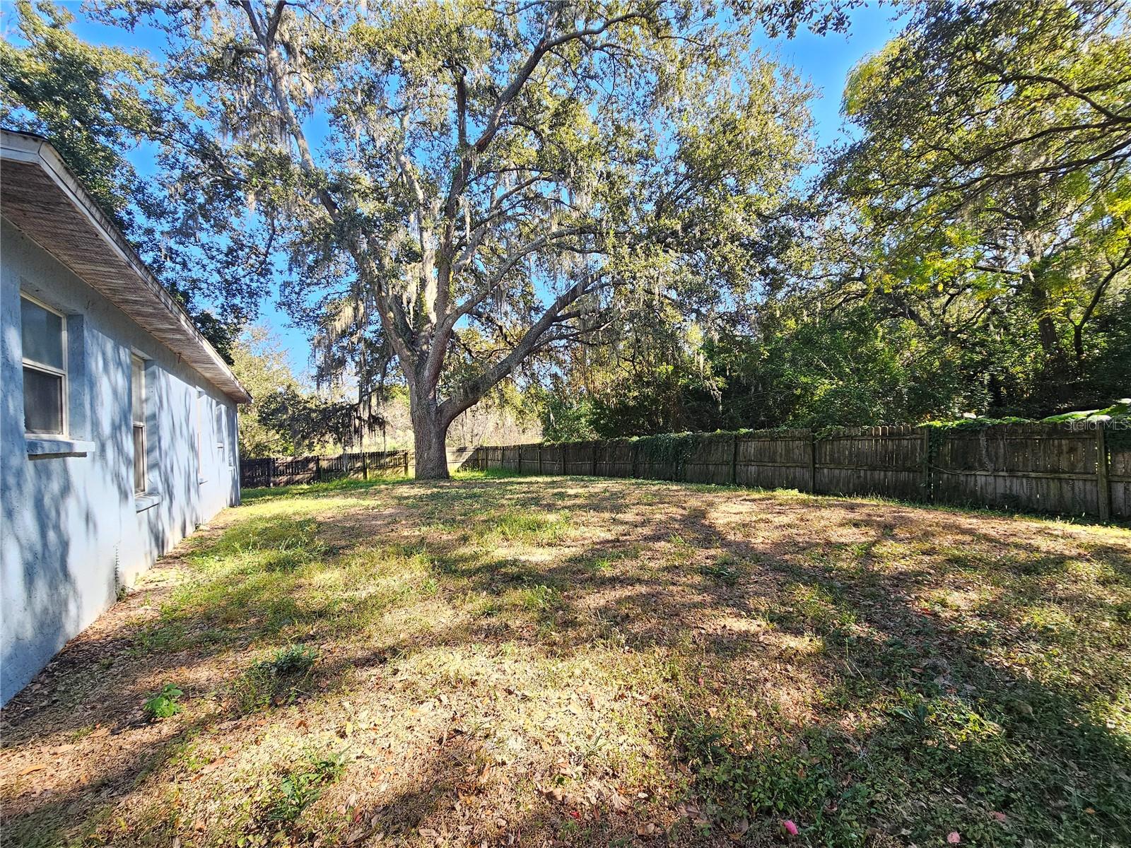 Image 18 of 20 For 2746 Smithtown Drive