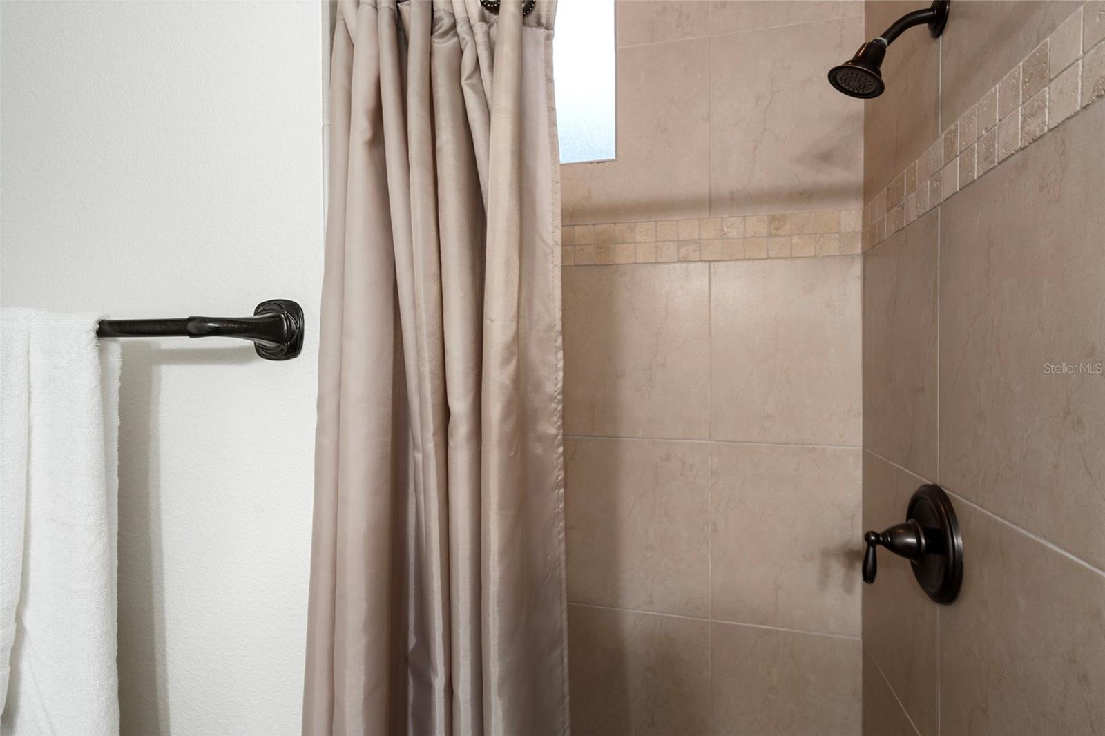 Image 29 of 83 For 10603 Low Oak Terrace