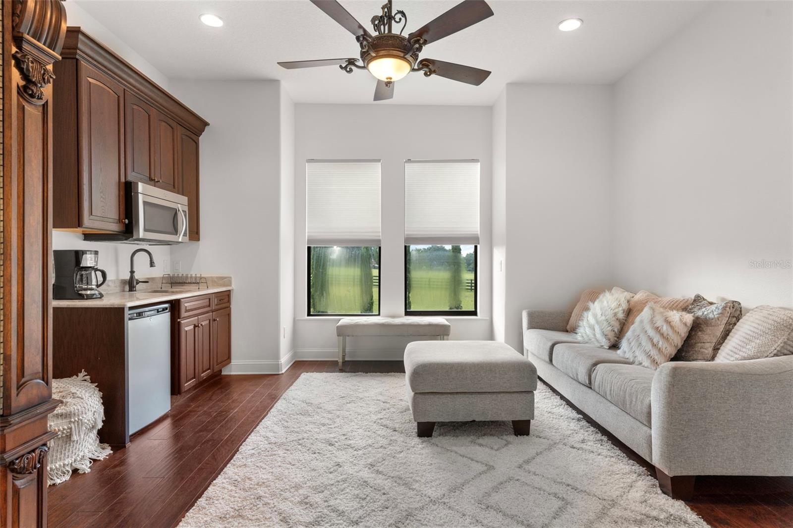 Image 57 of 83 For 10603 Low Oak Terrace