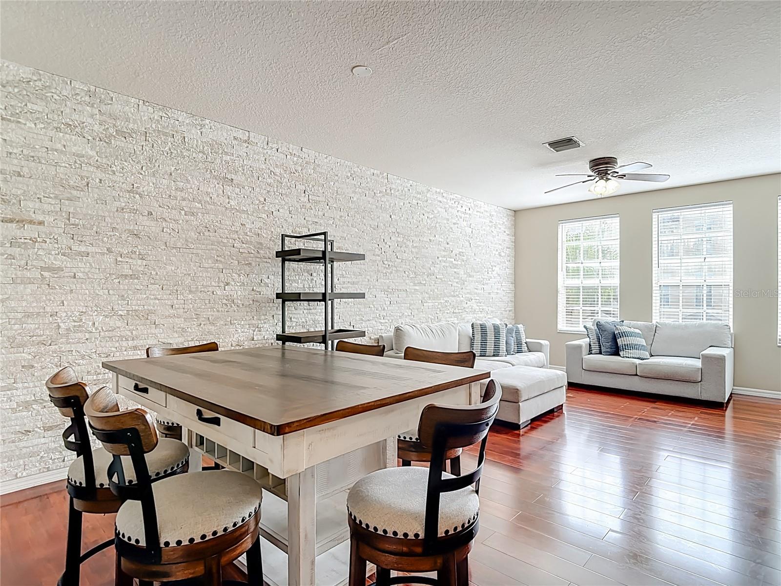 Image 3 of 19 For 3133 Bayshore Oaks Drive