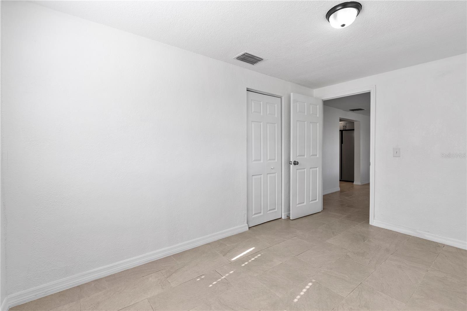 Image 22 of 32 For 8623 Parkway Circle