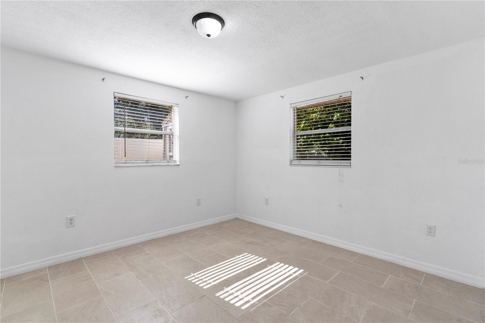 Image 24 of 32 For 8623 Parkway Circle