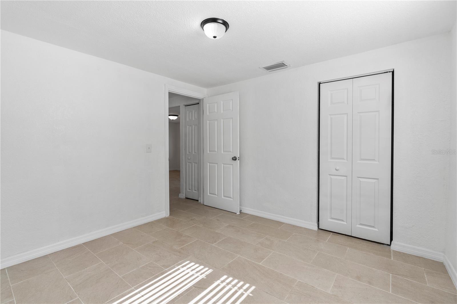 Image 25 of 32 For 8623 Parkway Circle