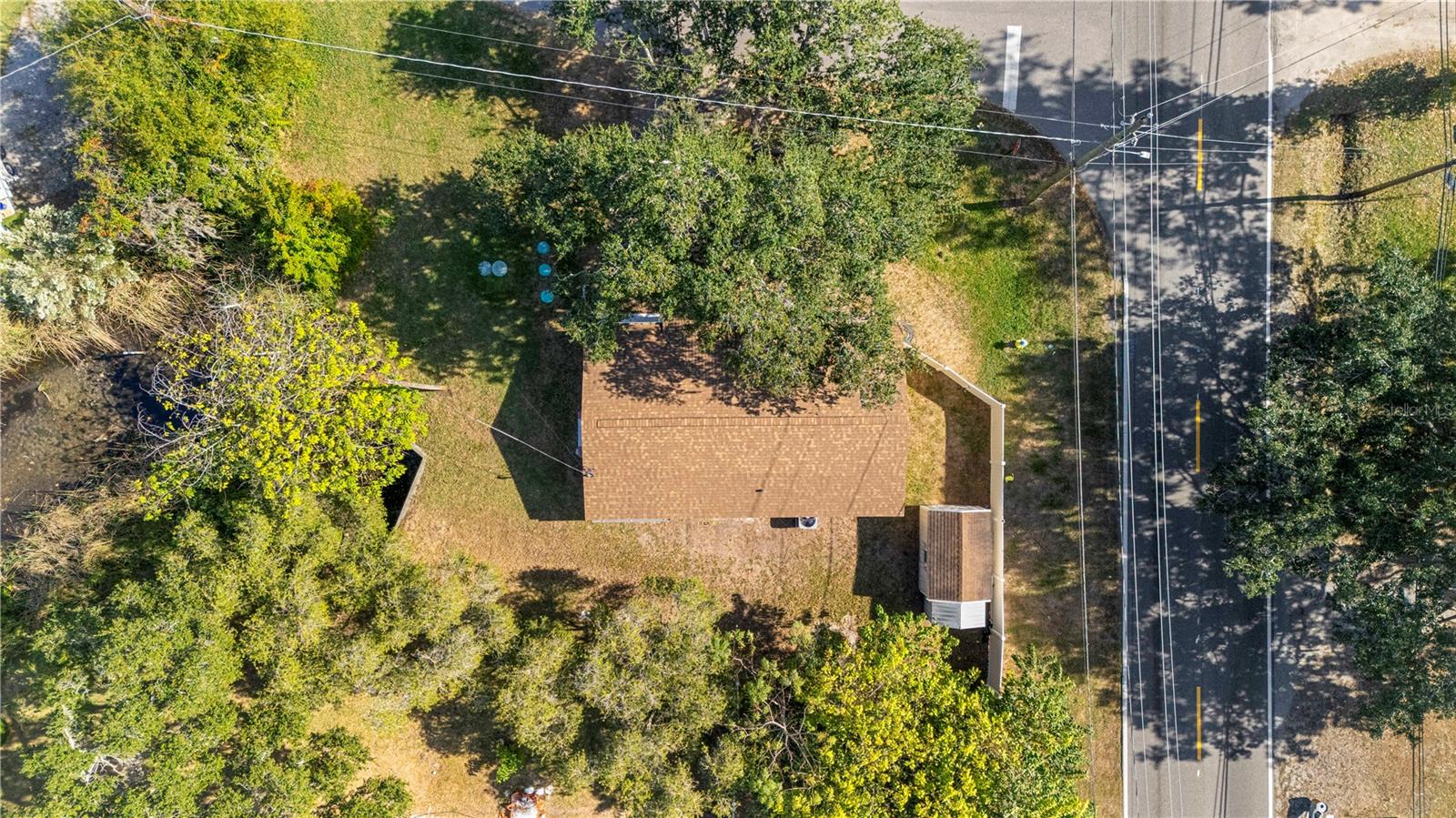 Image 5 of 32 For 8623 Parkway Circle