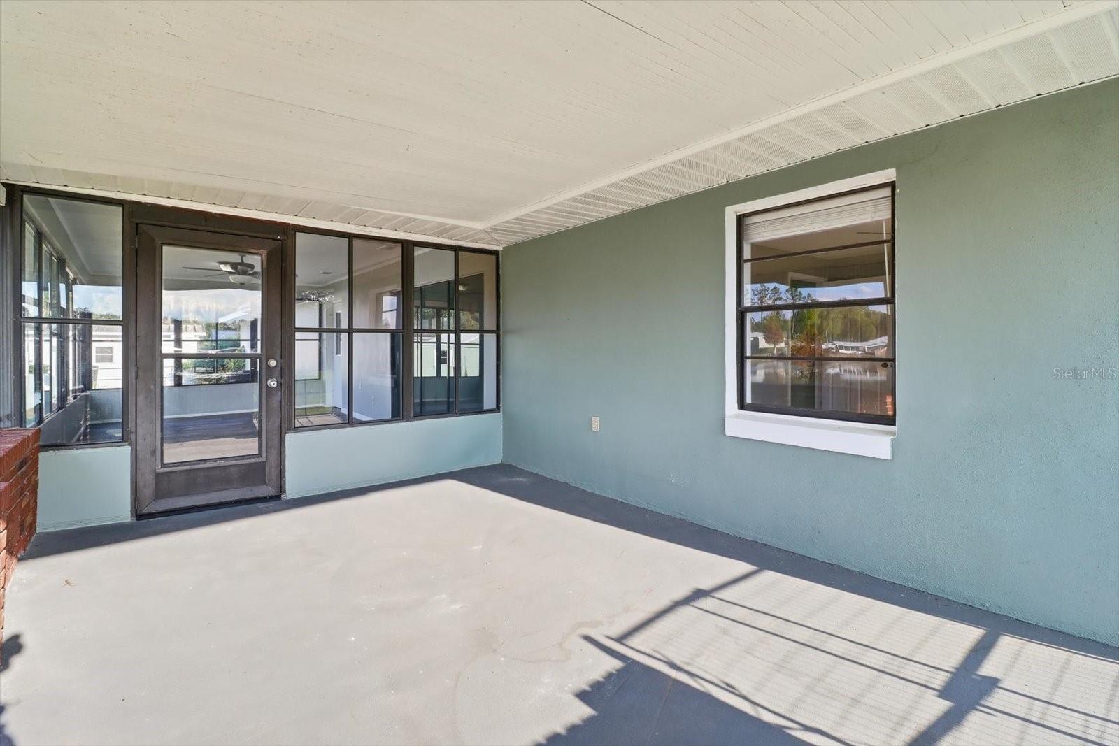 Image 20 of 37 For 10256 Pike Drive