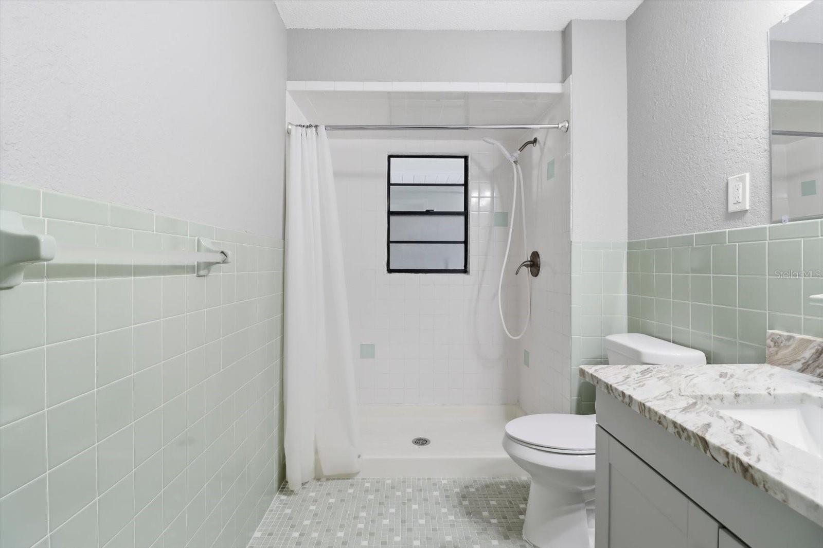 Image 26 of 37 For 10256 Pike Drive