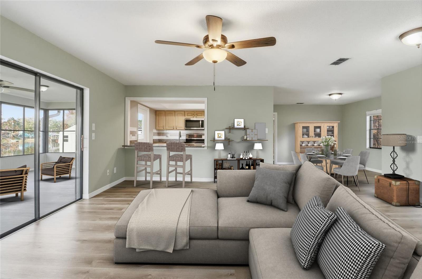 Image 5 of 37 For 10256 Pike Drive