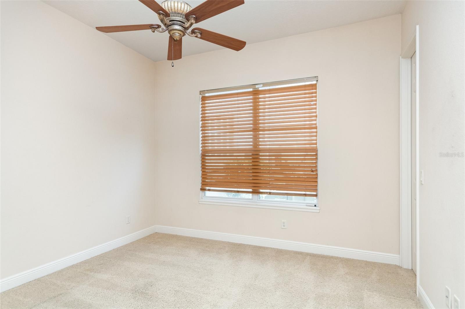 Image 11 of 28 For 8142 Via Rosa