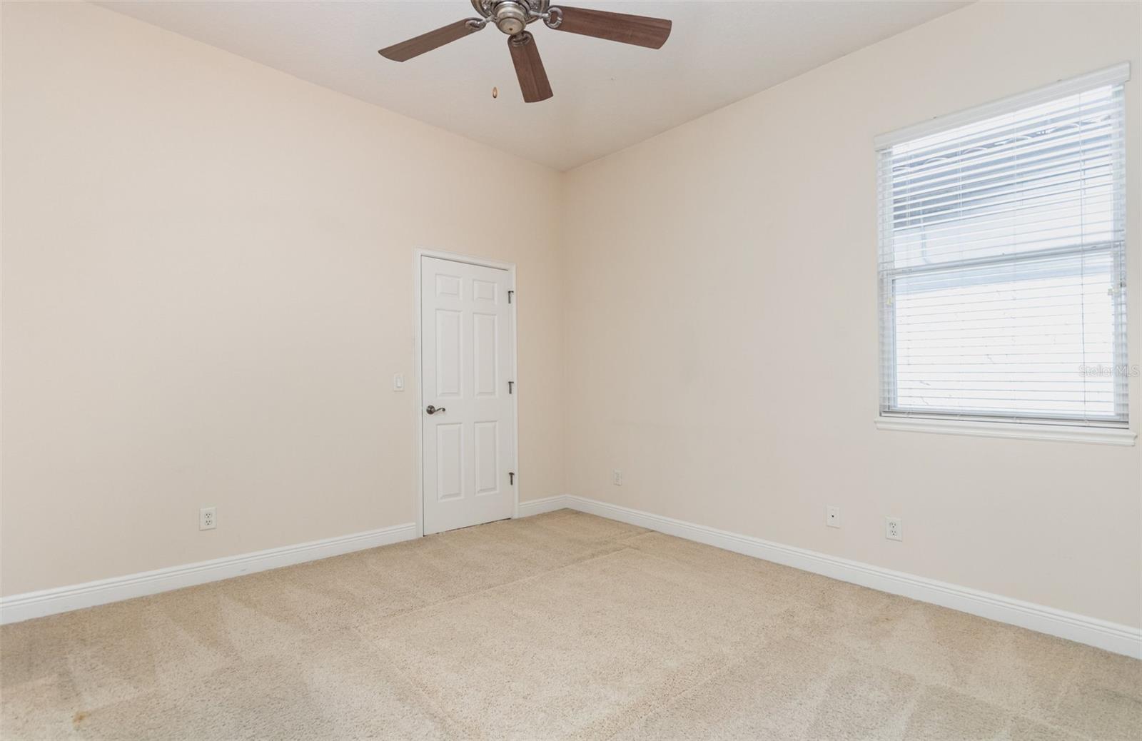 Image 22 of 28 For 8142 Via Rosa