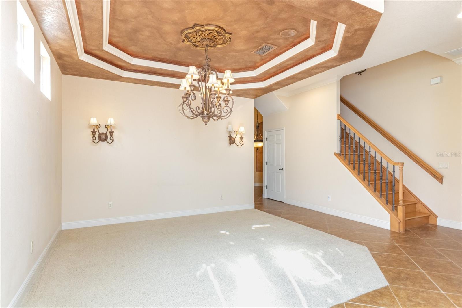 Image 5 of 28 For 8142 Via Rosa